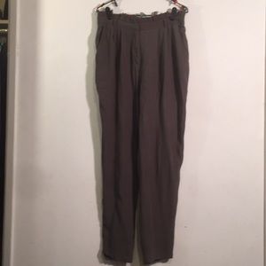 Green garbage ASTR pant